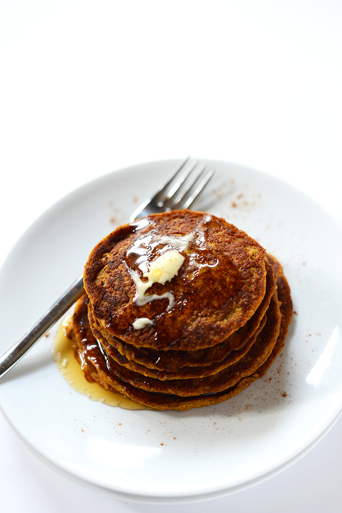 Plate of Vegan Pumpkin Spice Pancakes for our Thanksgiving recipe roundup