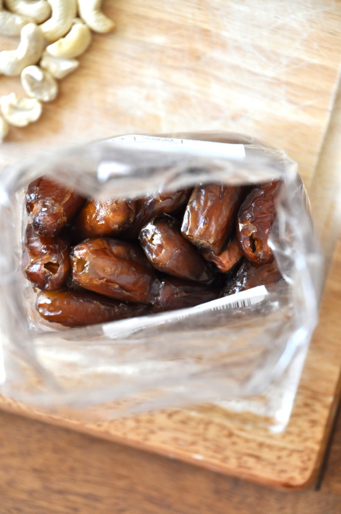 Dates and cashews for making Cashew Cookie Larabar Pops
