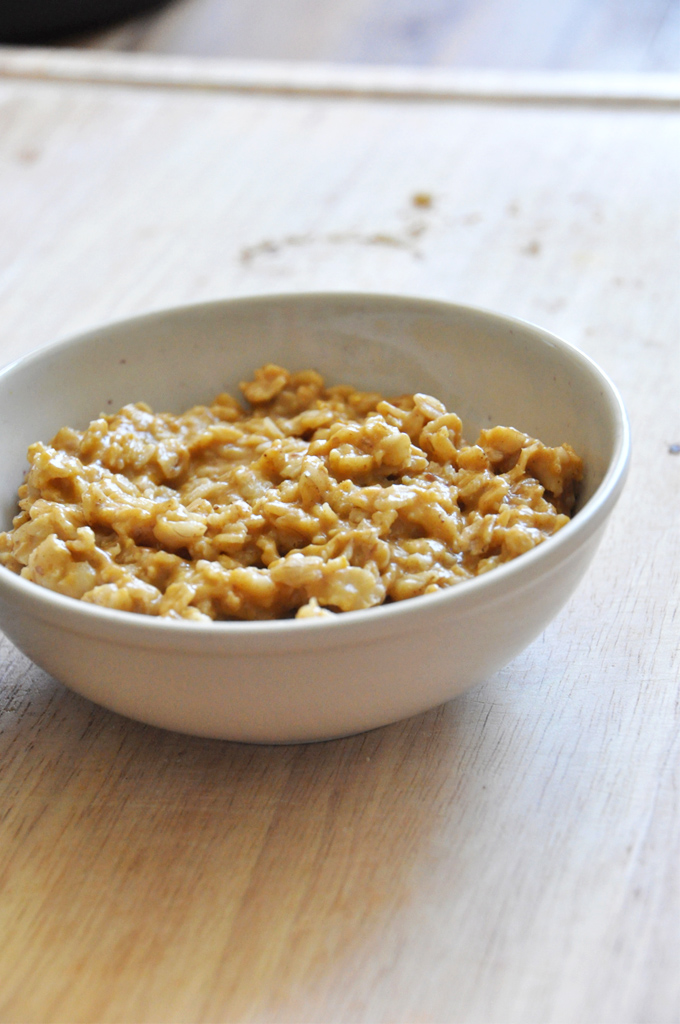Bowl of Creamy Pumpkin Oats for a delicious gluten-free vegan breakfast