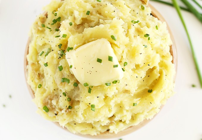 Bowl of quick and easy homemade Vegan Mashed Potatoes