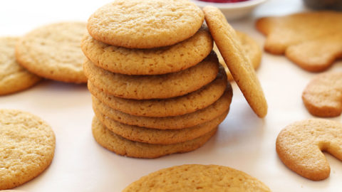 1-Bowl Vegan Sugar Cookies ready for frosting