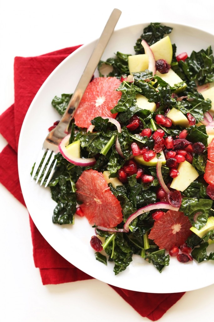 EASY Citrus Kale Salad with a tangy Red Wine Vinaigrette! #vegan #glutenfree