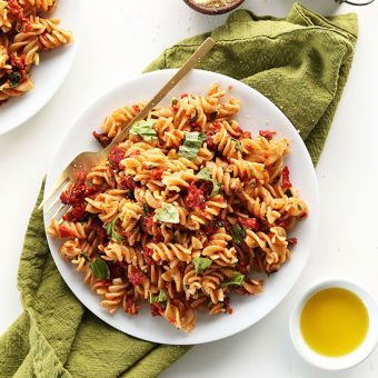 Sun-Dried Tomato Pasta | Minimalist Baker Recipes