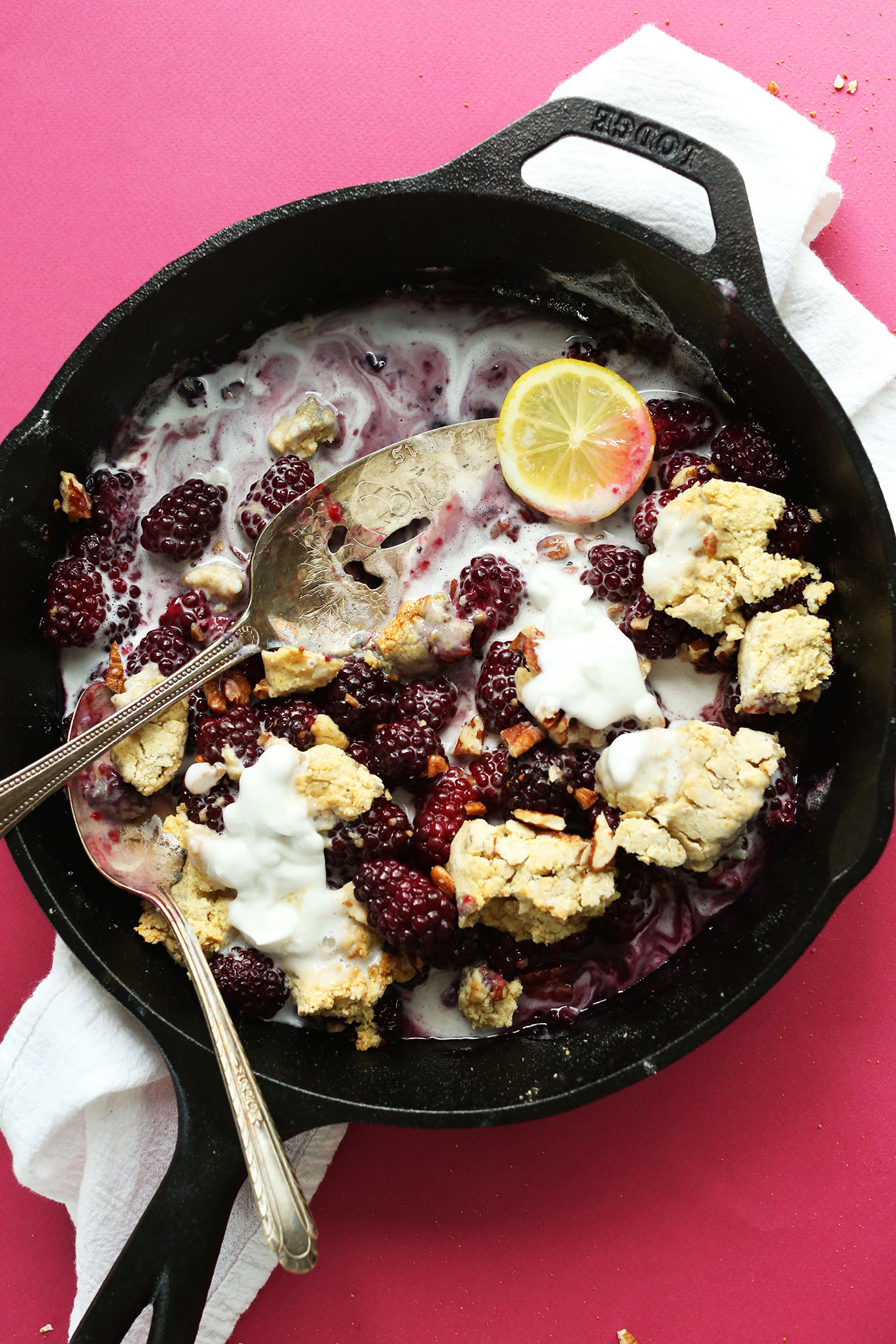 Cast-iron skillet filled with our delicious vegan Blackberry Cobbler recipe