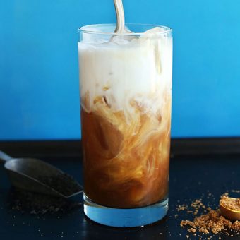 Vegan Thai Iced Tea | Minimalist Baker Recipes