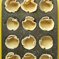Coconut Oil Pie Crust | Minimalist Baker