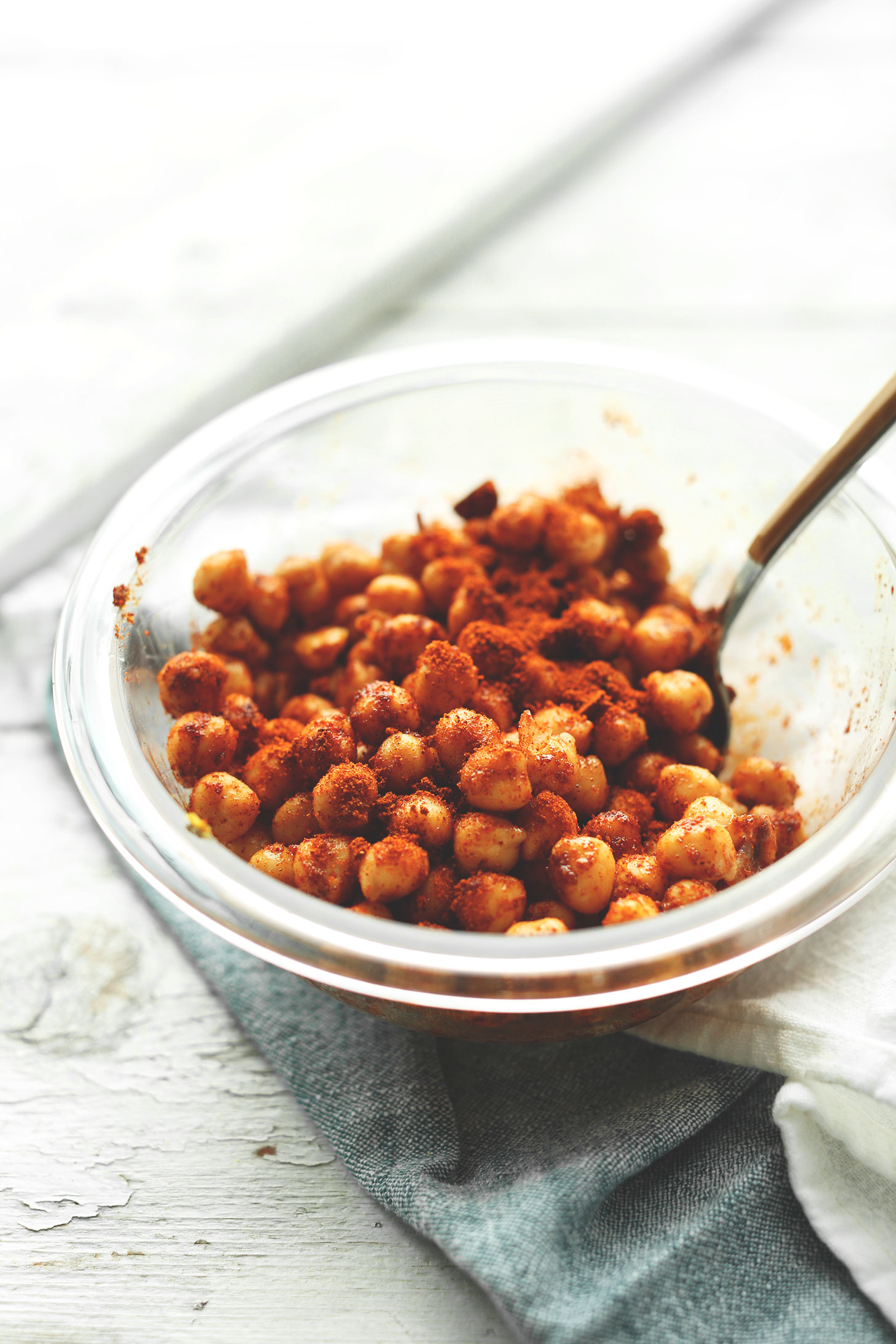 Bowl of chickpeas tossed in flavorful Tandoori spice mix