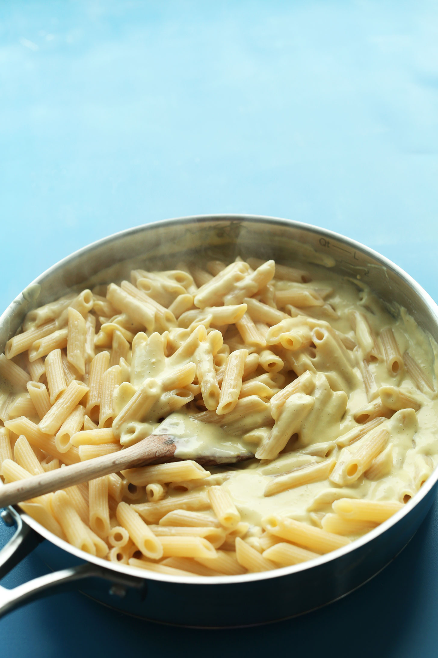 Pan filled with the best vegan gluten-free macaroni and cheese