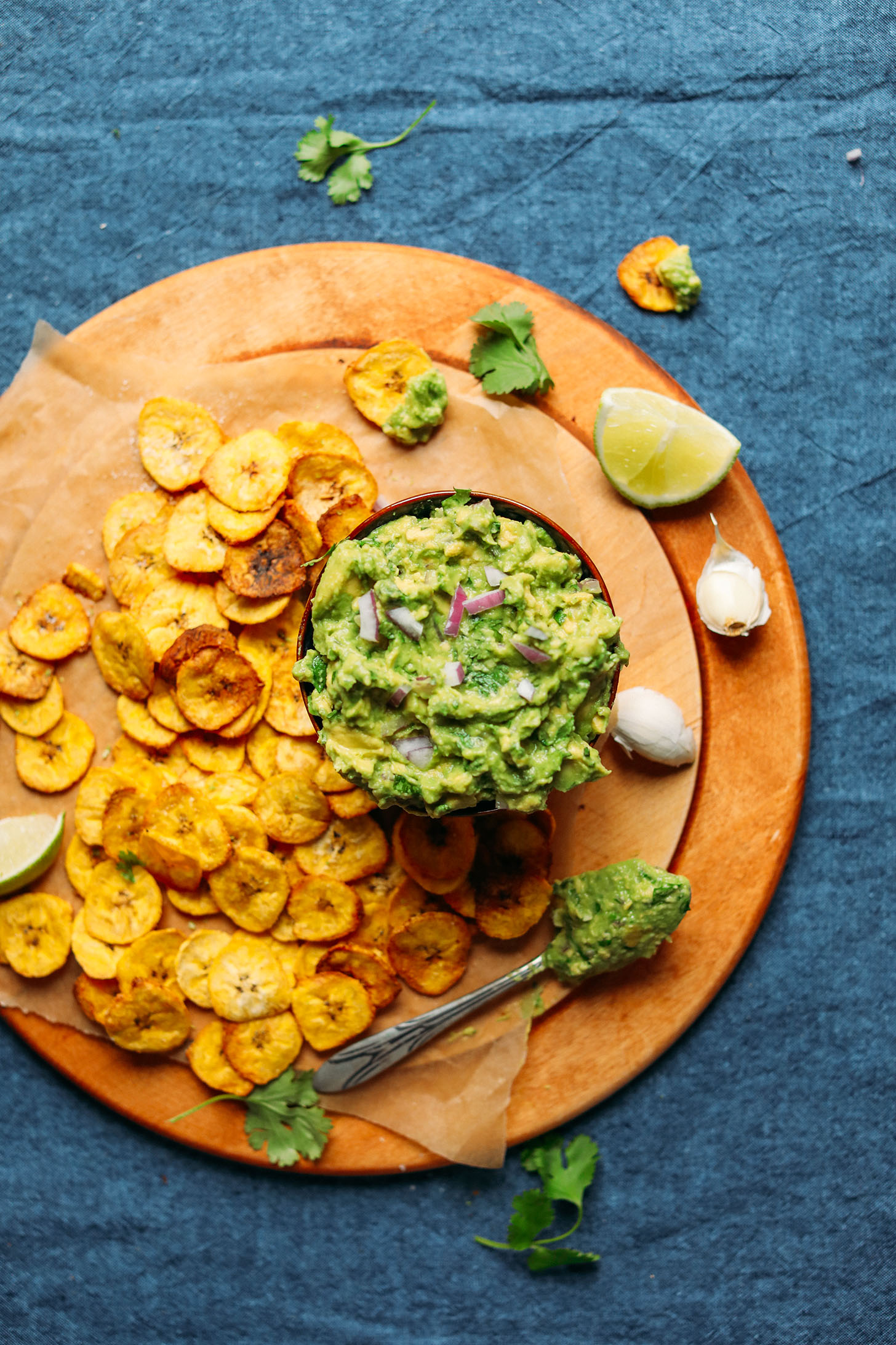 Crispy BAKED Plantain Chips and Garlicky Guac! 7 ingredients, 30 minutes, SUPER healthy! #vegan #glutenfree #plantain #guacamole #recipe #minimalistbaker