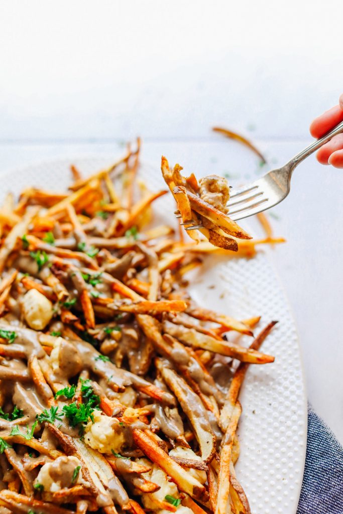 Easy Vegan Poutine | Minimalist Baker Recipes