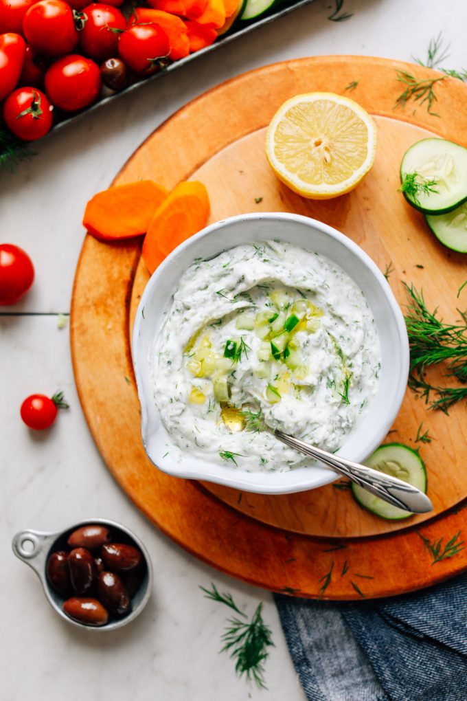 6-Ingredient Vegan Tzatziki | Minimalist Baker Recipes