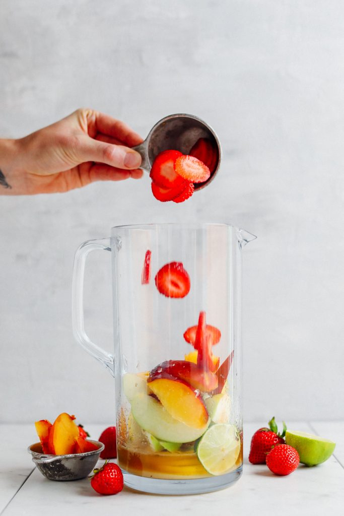 Traditional White Sangria Minimalist Baker Recipes   REFRESHING Easy Traditional White Sangria 8 Ingredients 1 Pitcher SO Delicious Cocktail Recipe Plantbased Sangria Wine Summer Fruit Minimalistbaker 11 683x1024 