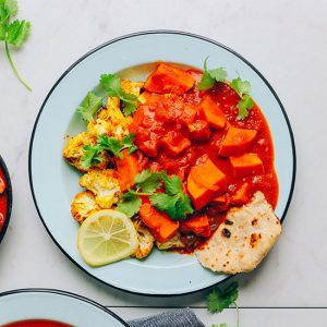 Sweet Potato Cauliflower Curry | Minimalist Baker Recipes