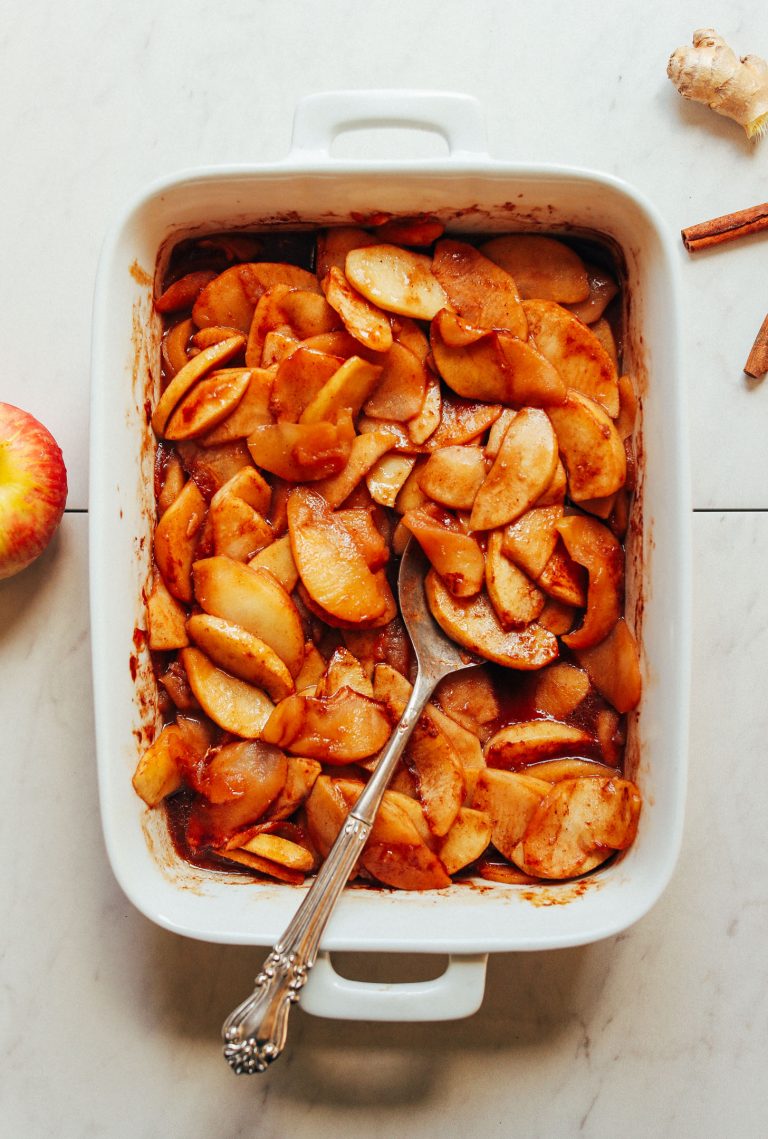 Cinnamon Baked Apples | Minimalist Baker Recipes