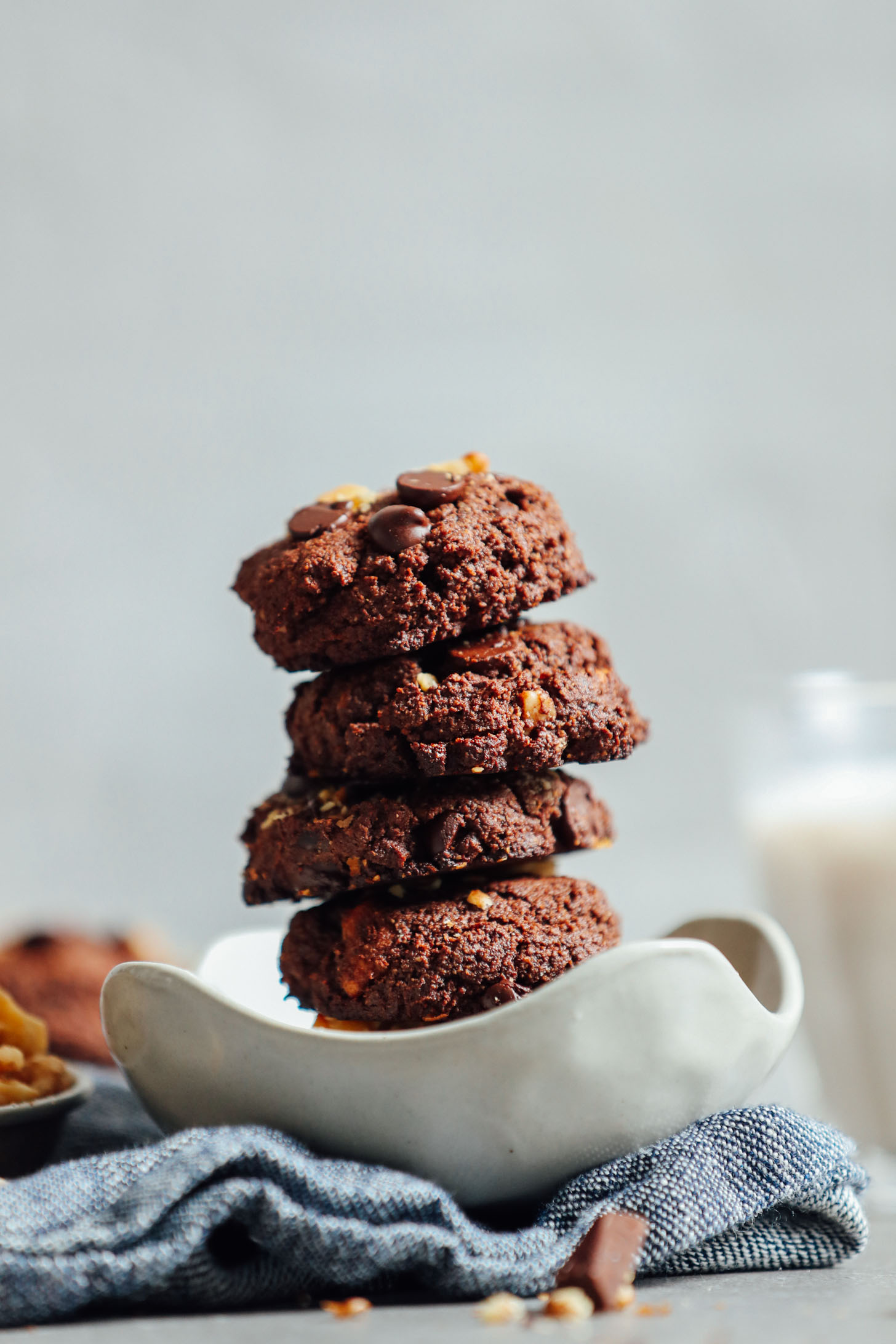 INSANE Vegan Brownie Cookies! 10 ingred, FUDGY, delicious! #vegan #glutenfree #plantbased #brownie #cookies #minimalistbaker