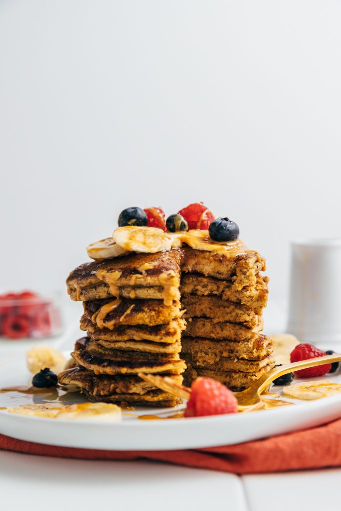 1-Bowl Peanut Butter Protein Pancakes - Minimalist Baker Recipes