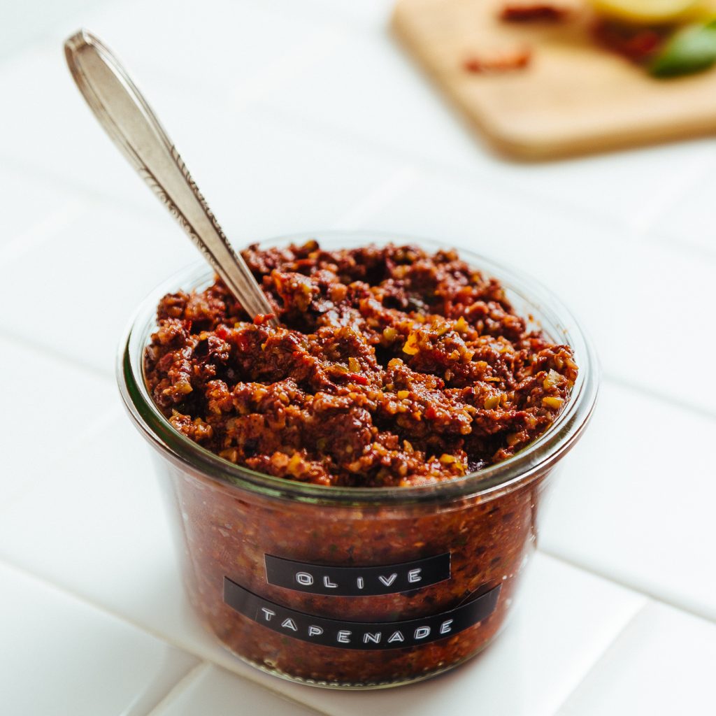 Sun Dried Tomato And Basil Olive Tapenade 5 Minutes Minimalist Baker Recipes 3390