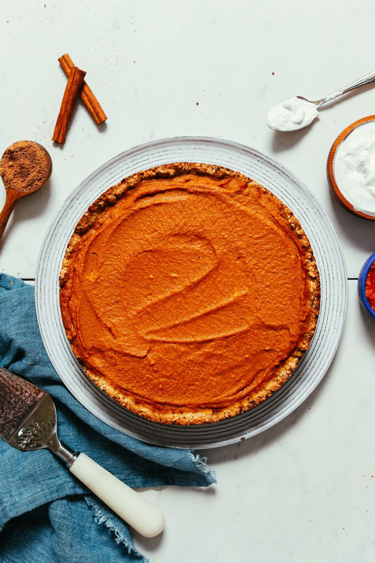 1-Bowl Pumpkin Pie (Vegan + GF) - Minimalist Baker Recipes