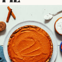 Overhead photo of our vegan gluten-free 1-bowl pumpkin pie