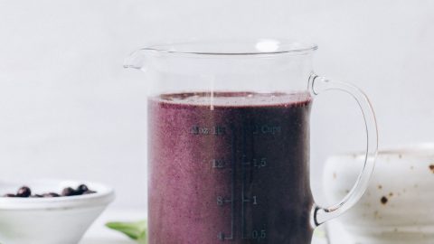 https://minimalistbaker.com/wp-content/uploads/2020/03/Blueberry-Peanut-Butter-Protein-Smoothie-SQUARE-480x270.jpg