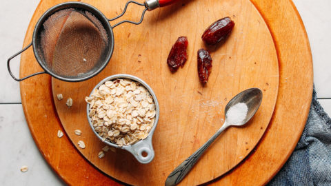 Oats and other ingredients for making homemade oat milk