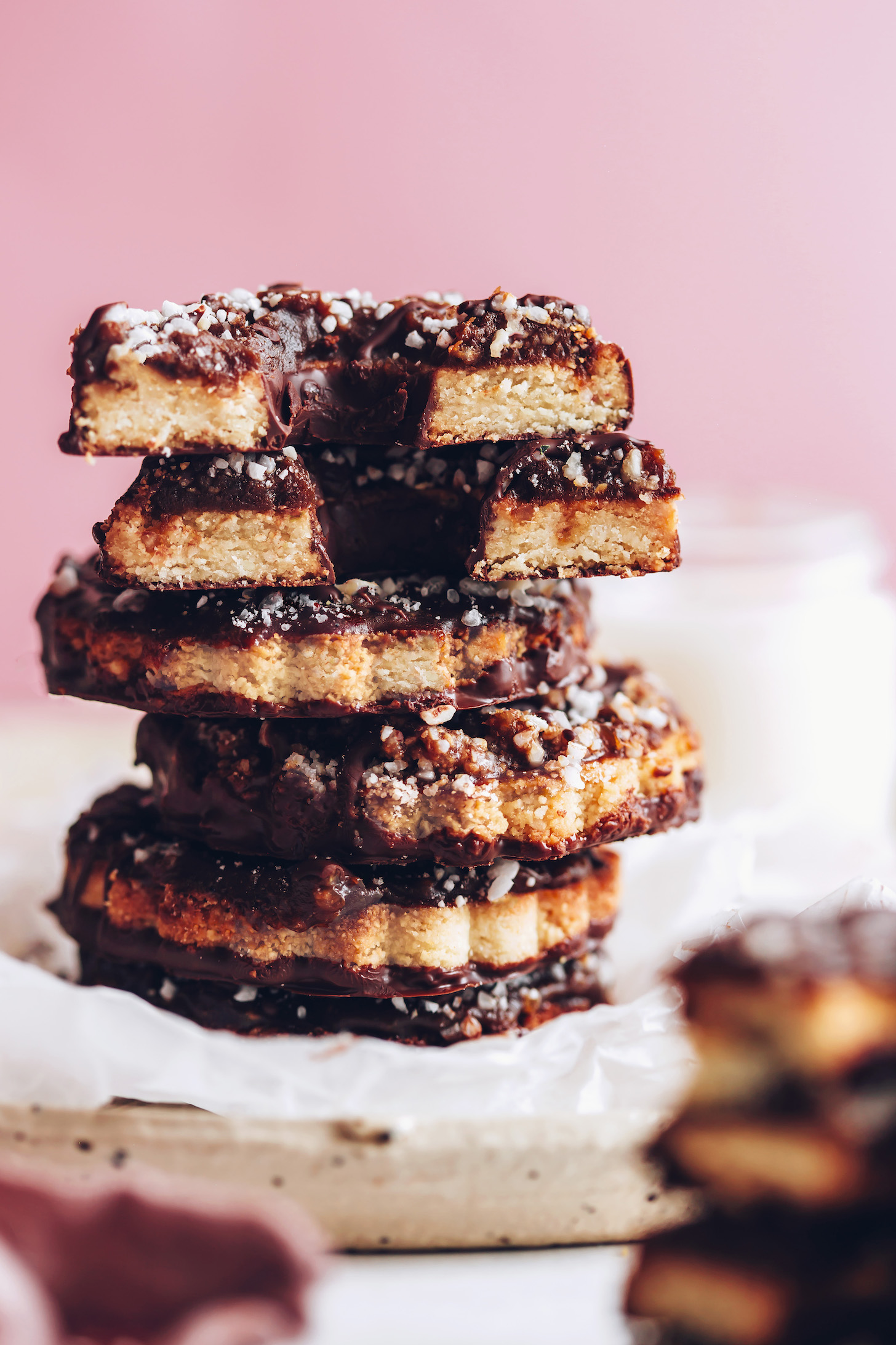 Vegan Gluten-Free Samoas (9 Ingredients!) - Minimalist Baker