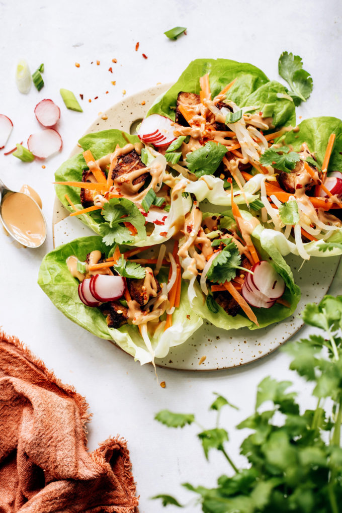 Crispy Tofu Lettuce Wraps with Peanut Sauce - Minimalist Baker Recipes