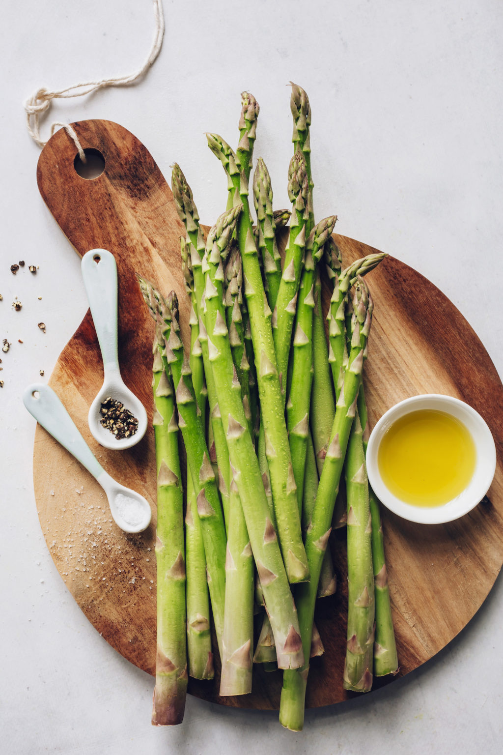 EASY Roasted Asparagus The Perfect Side For Spring Beyond. Just 3 Ingredients 1 Pan 15 Minutes Required Minimalistbaker Recipe Plantbased Asparagus 1024x1536 