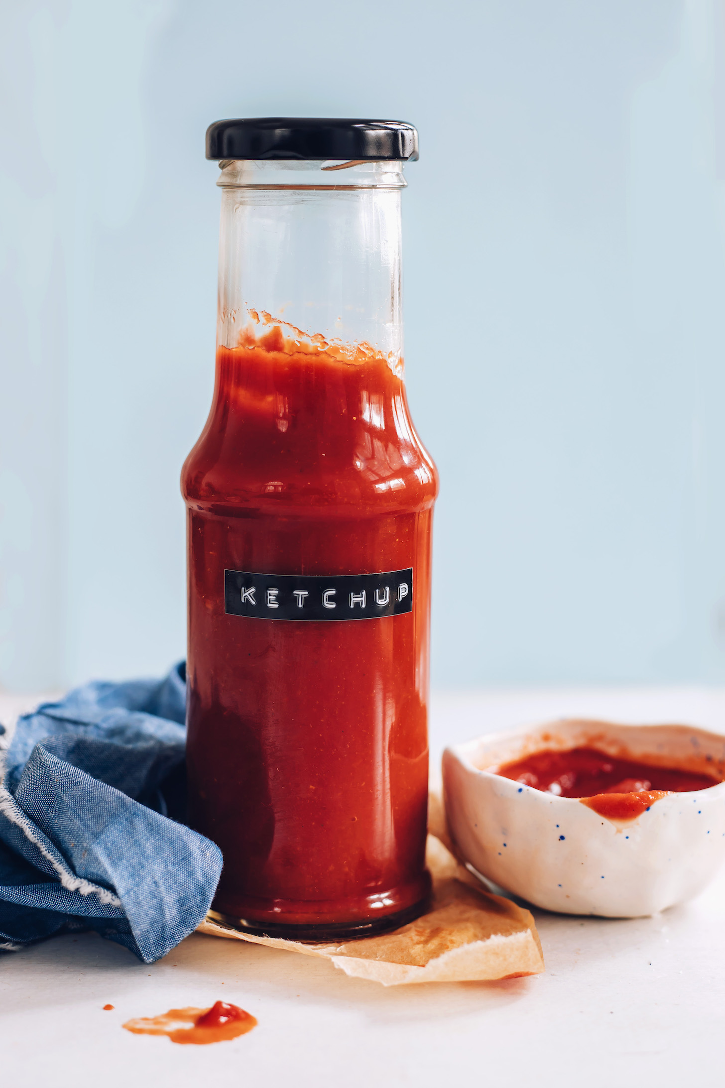 Bowl and jar of our naturally sweetened ketchup recipe