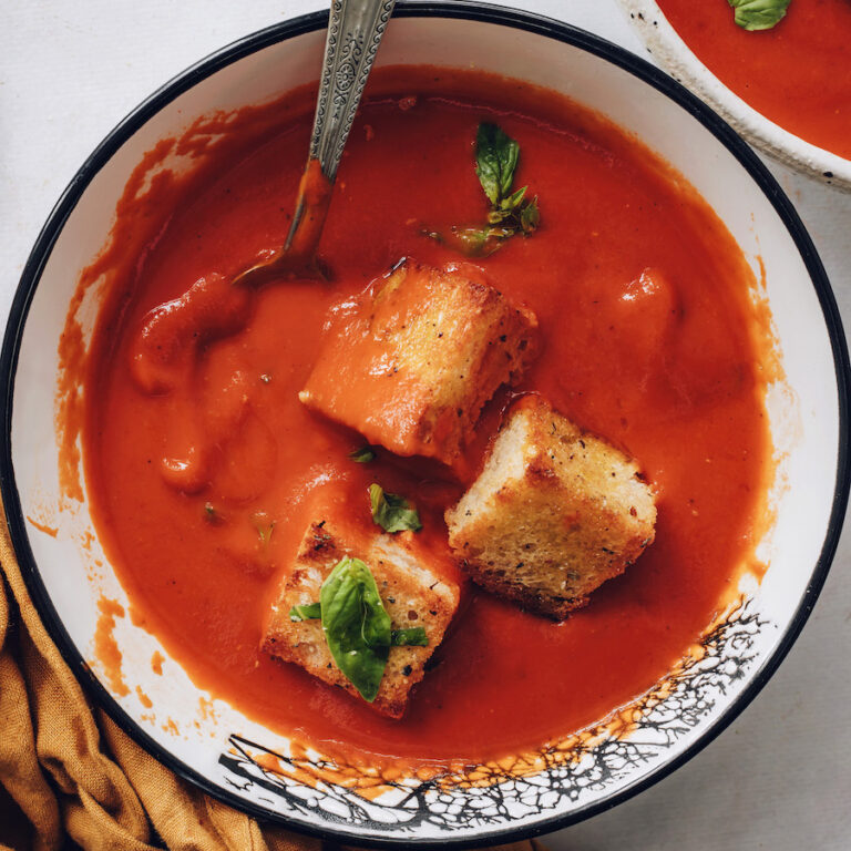 Easy 1-Pot Tomato Soup (Vegan) - Minimalist Baker Recipes