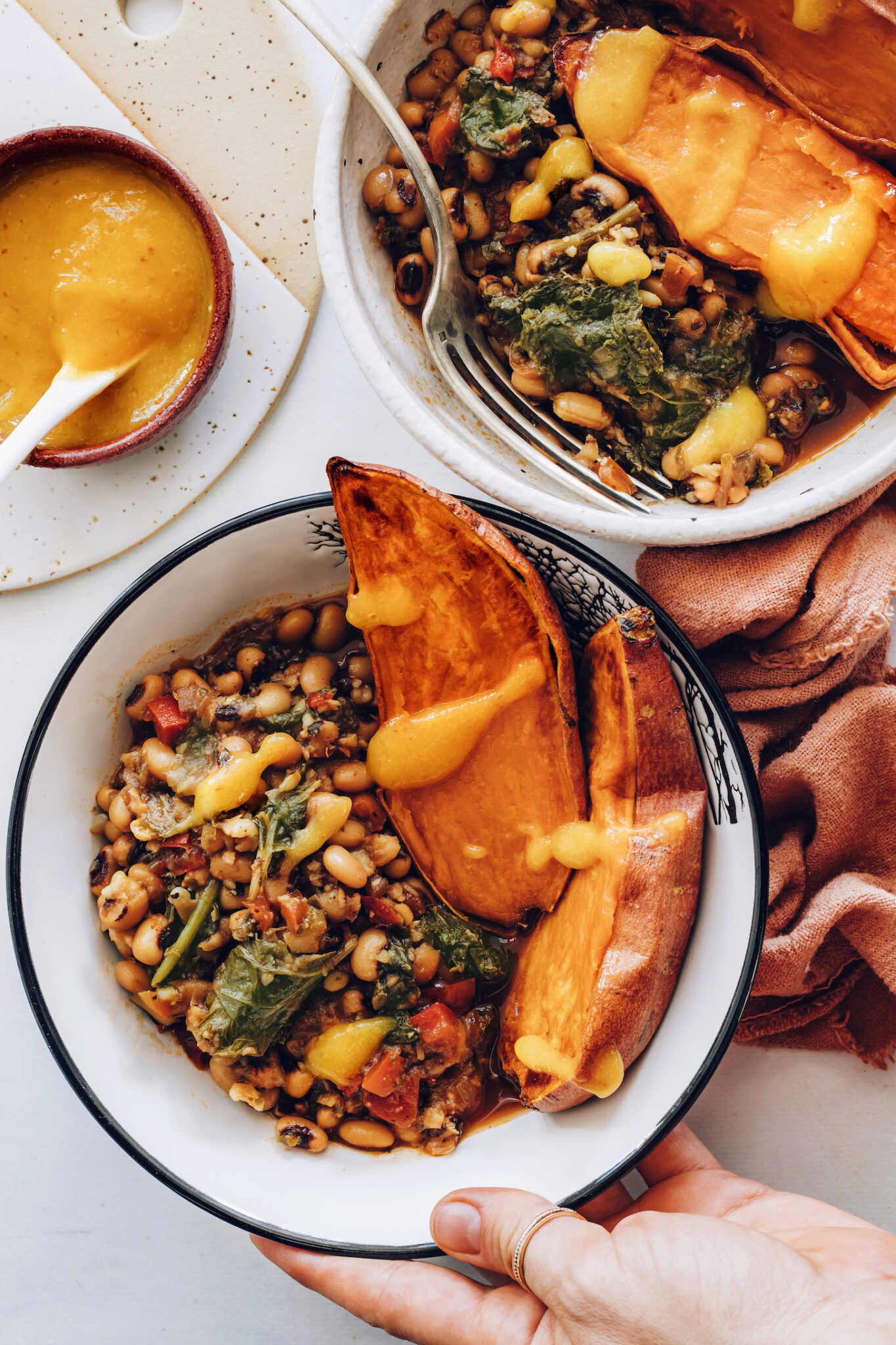 Spicy Black Eyed Pea Nourish Bowls - Minimalist Baker Recipes