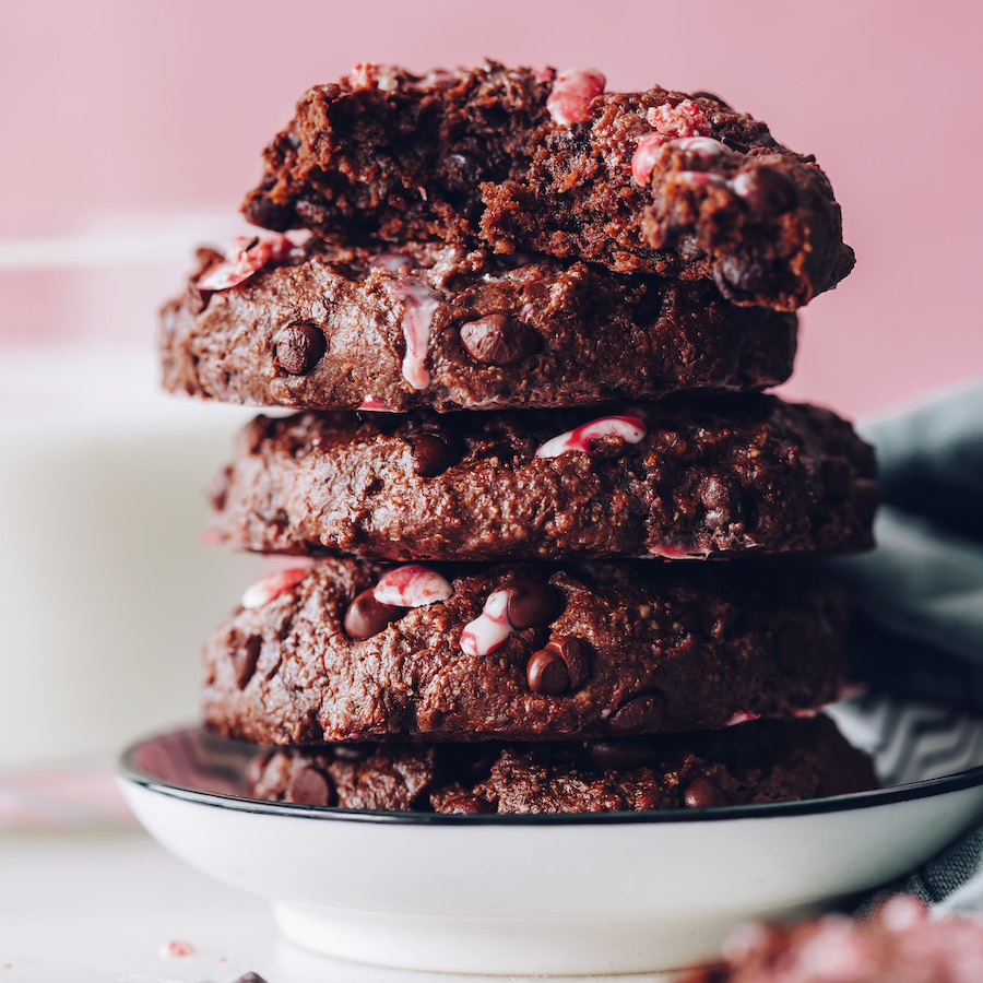 Plate holding a stack of chocolate peppermint cookies