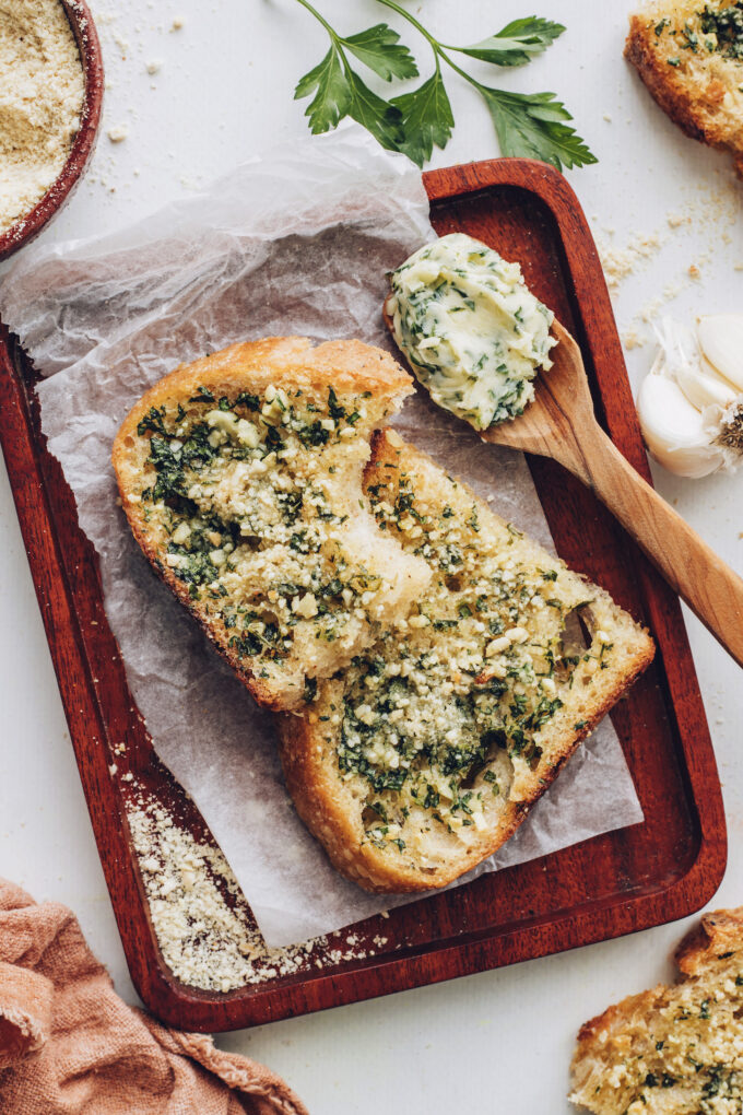 The Best Vegan Garlic Bread Minimalist Baker Recipes 2487