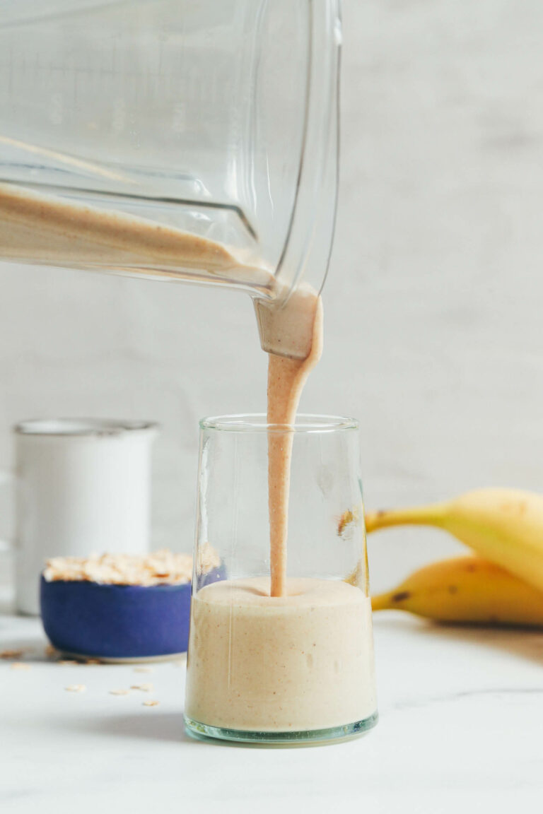 The Ultimate Peanut Butter Banana Smoothie - Minimalist Baker Recipes
