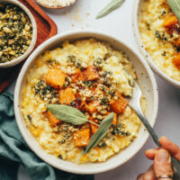 https://minimalistbaker.com/wp-content/uploads/2022/08/CREAMY-Vegan-Butternut-Squash-Risotto-The-perfect-fall-entre%CC%81e-and-just-10-ingredients-minimalistbaker-recipe-plantbased-butternutsquash-risotto-8-200x200.jpg