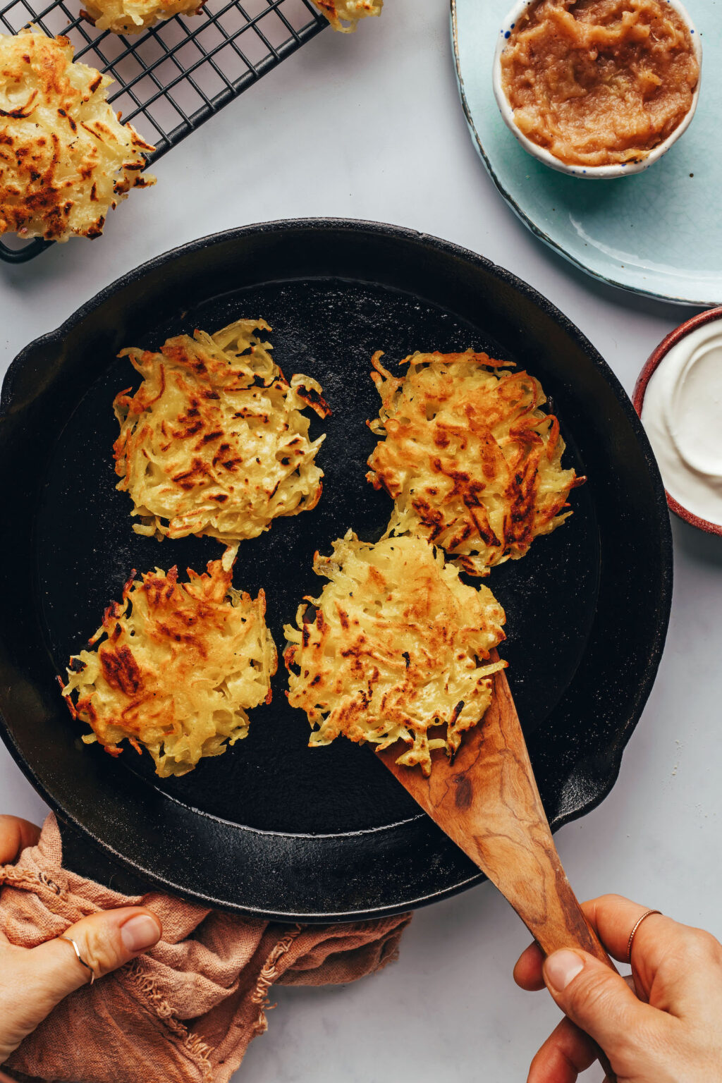 Crispy Vegan Gluten Free Latkes Minimalist Baker Recipes