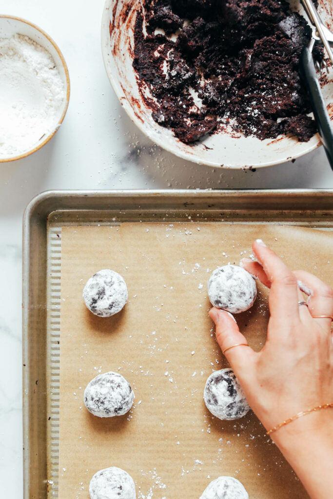 Gluten-Free Chocolate Crinkle Cookies (Vegan) - Minimalist Baker