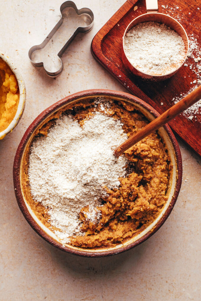 Easy Peanut Butter Pumpkin Dog Treats (3 Ingredients!) Minimalist Baker