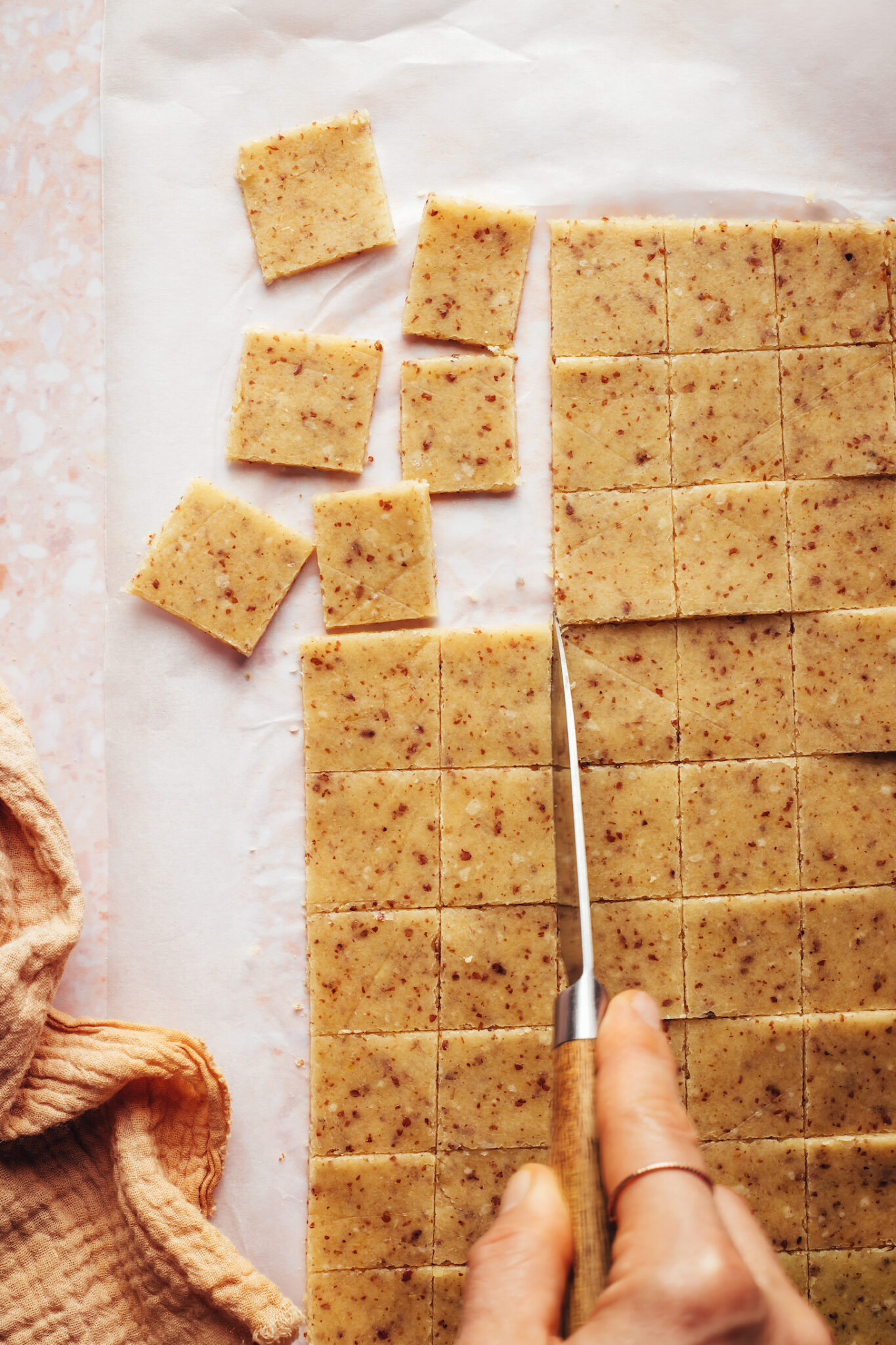 gluten-free-almond-flour-crackers