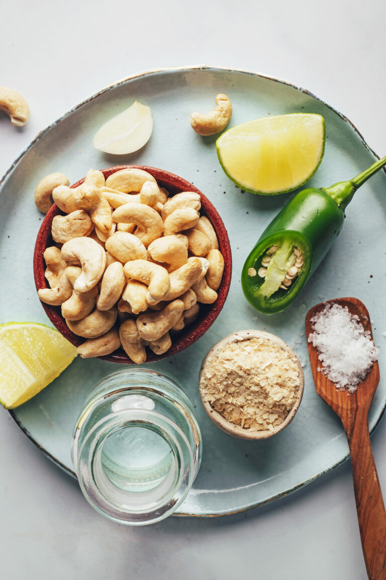 Creamy Vegan Jalapeño Sauce (6 Ingredients!) Minimalist Baker