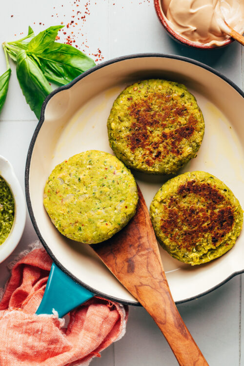 Pesto Veggie Burgers with Balsamic Aioli Minimalist Baker