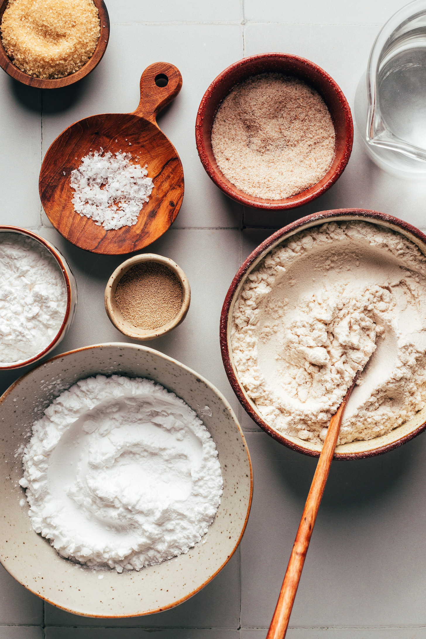 Cane sugar, sea salt, potato starch, tapioca flour, yeast, brown rice flour, psyllium husk powder, and warm water