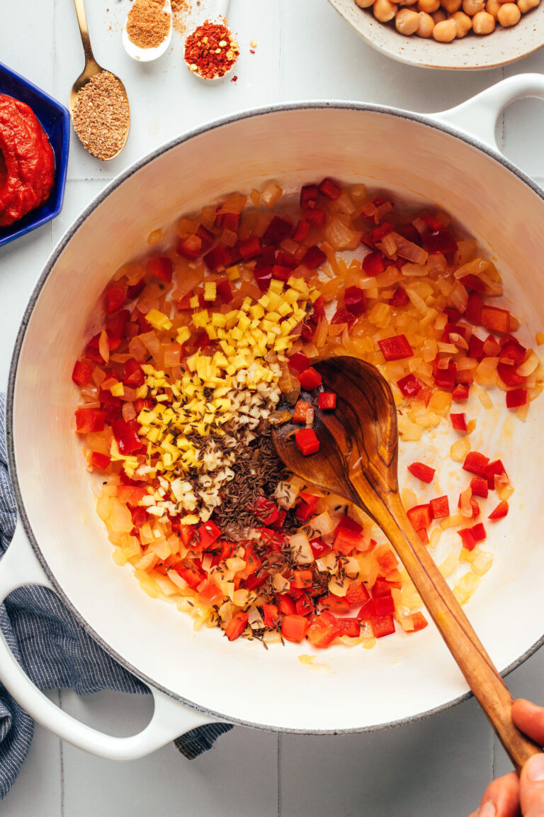 Warming 1-Pot Chickpea Curry (Vindaloo-Inspired) - Minimalist Baker