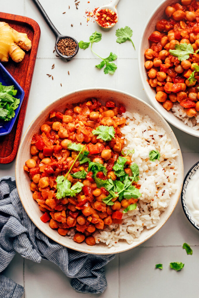 Warming 1-Pot Chickpea Curry (Vindaloo-Inspired)